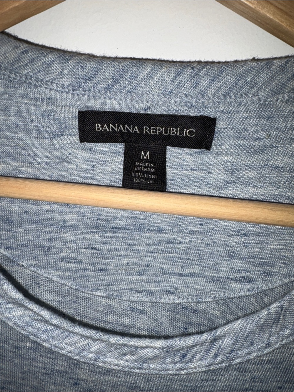Banana Republic Men’s Linen Short Sleeve Tee